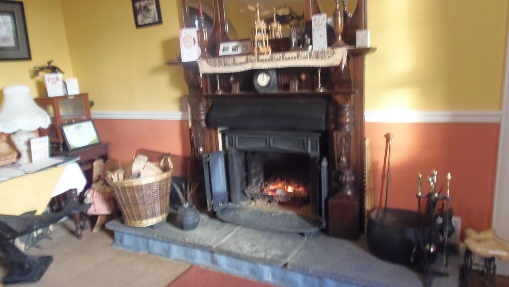 Bed and Breakfast Caheroyn House Athenry Zimmer foto